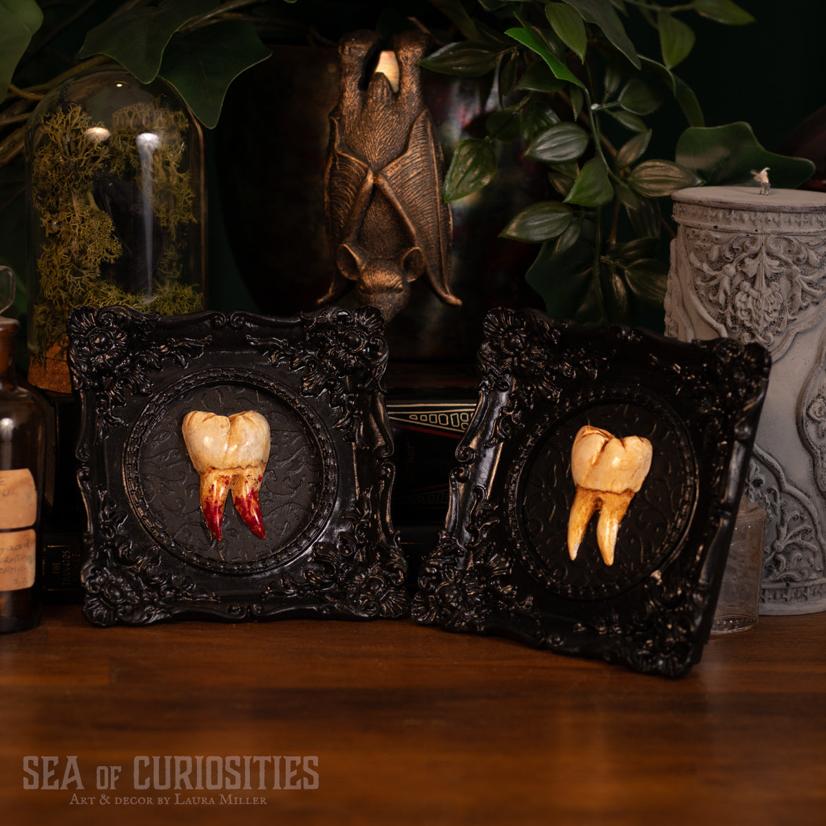 Old Tooth Gothic Mini Frame