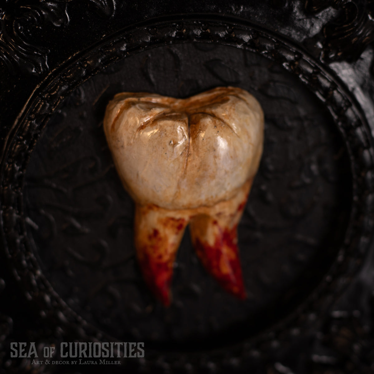 Old Tooth Gothic Mini Frame
