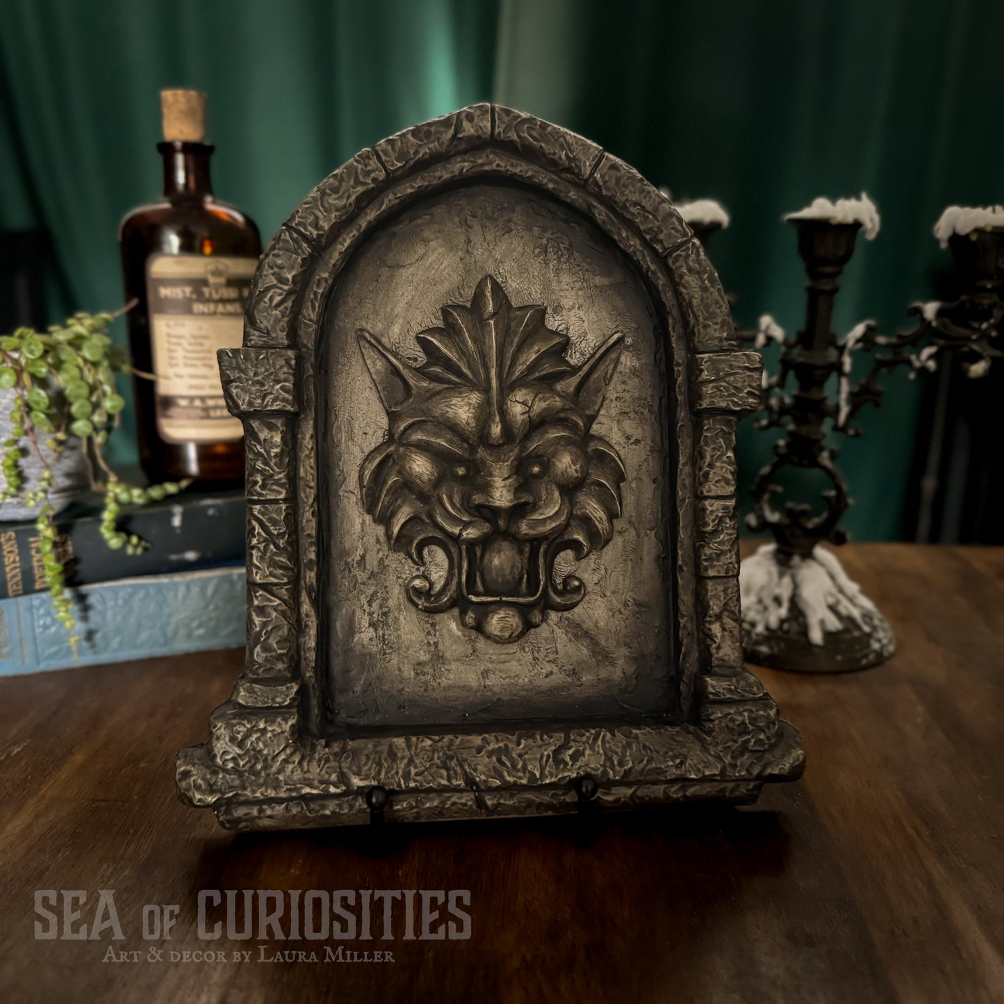 Gothic Stone Arch Window Wall Art – Medieval Lion Head Sculpture - Grey Stone