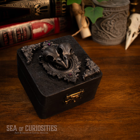 Ornate Crow Skull -  Gothic/Alternative Ring Box