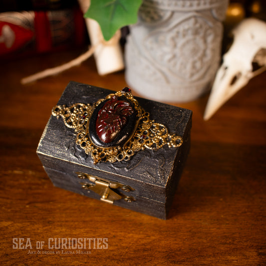 Anatomical Heart - Gothic/Alternative Small Ring Box