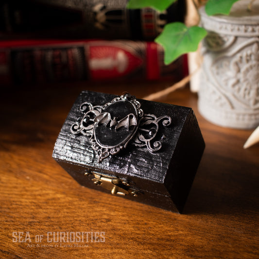 Bat  - Gothic/Alternative Small Ring Box