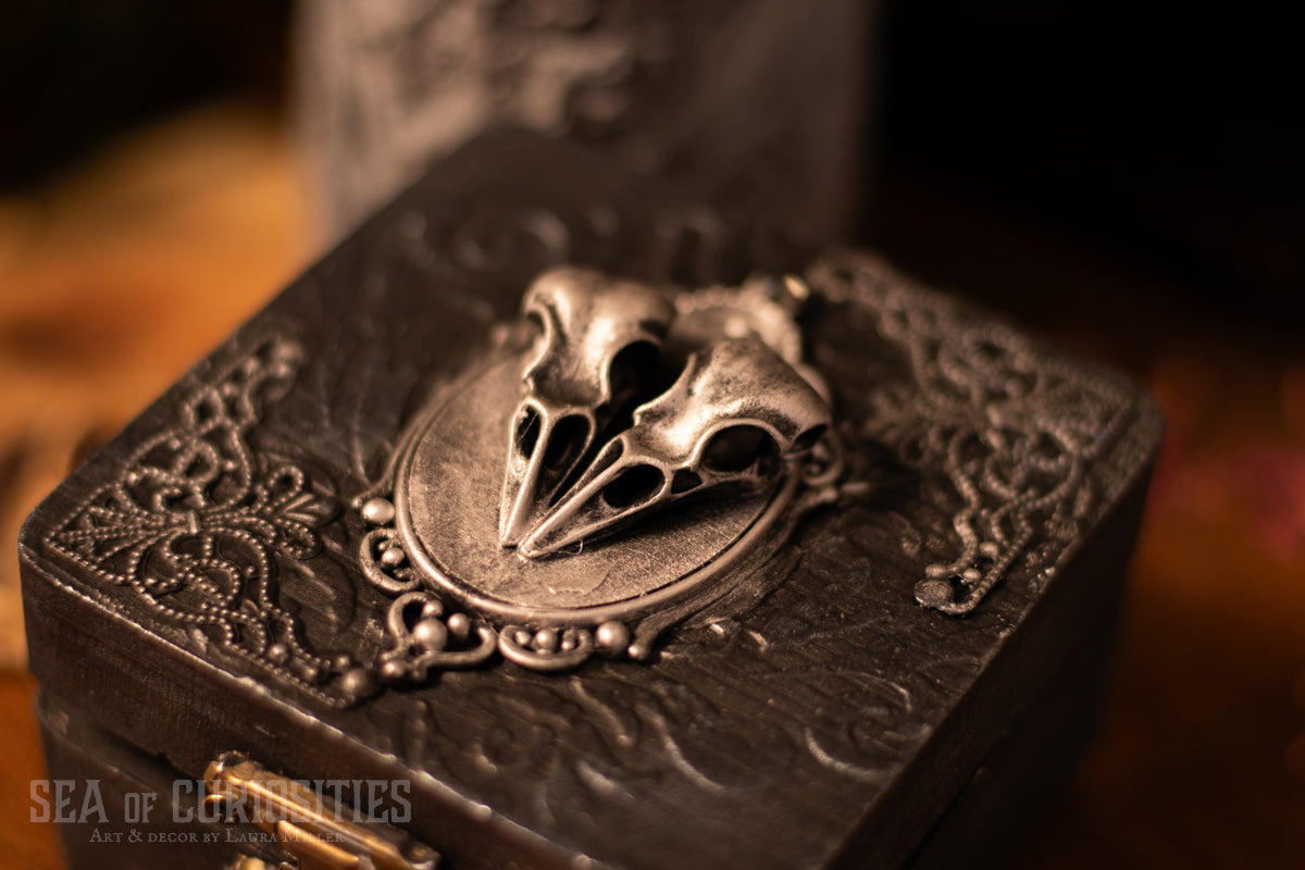 Love Birds - Gothic Ring Box