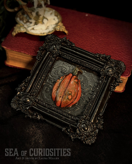 Pumpkin Gothic Framed Wall Art – Small square black Frame